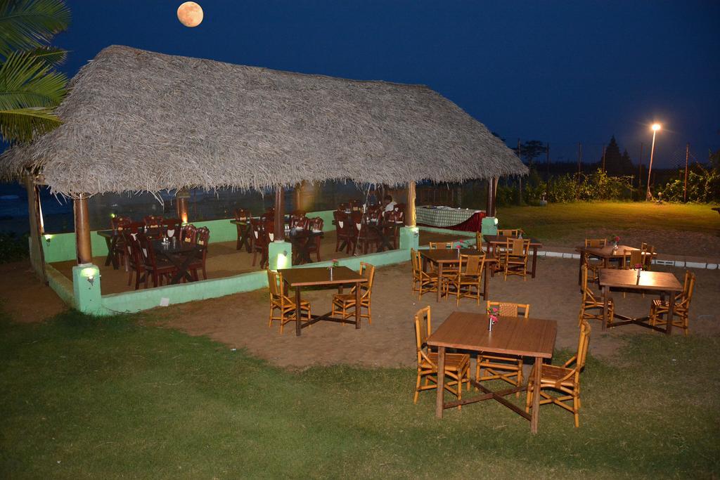 Sea Breeze Beach Resort Mahabalipuram Exterior photo