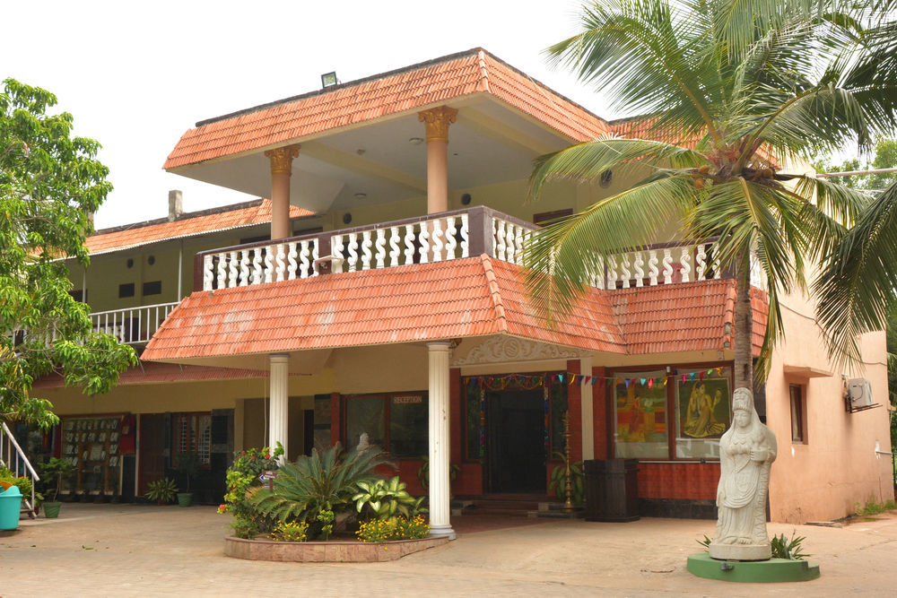 Sea Breeze Beach Resort Mahabalipuram Exterior photo